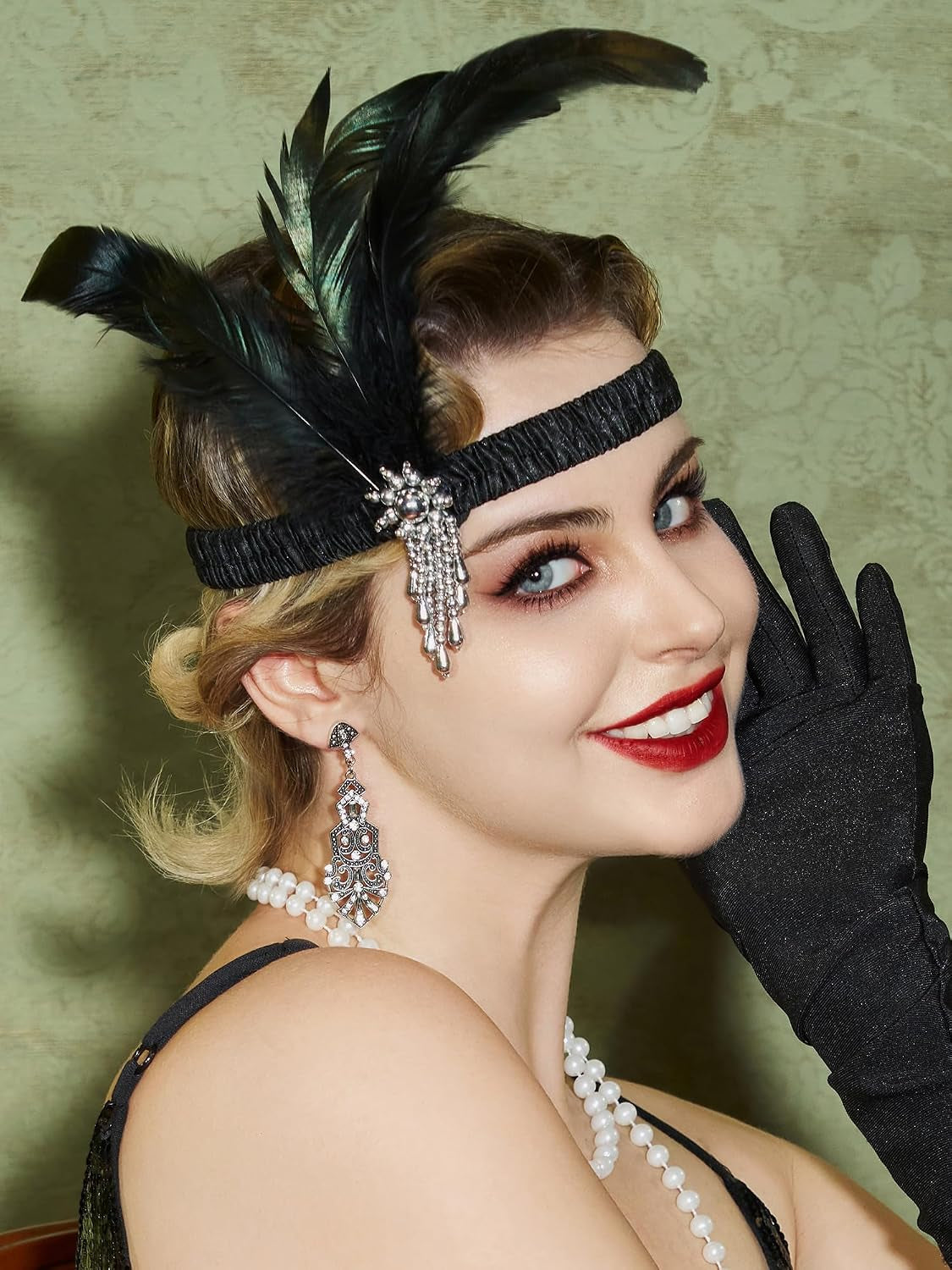 Glamorous 1920s Flapper Accessories Set - Elevate Your Vintage Style